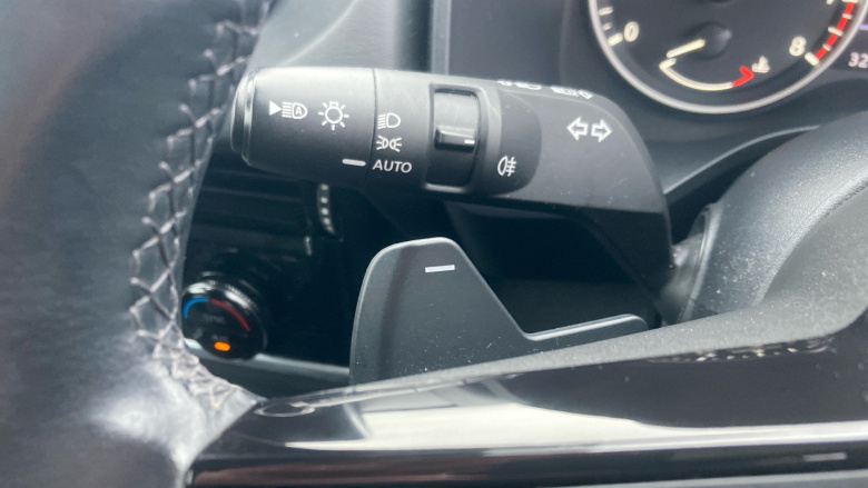 Nissan Qashqai 1.3 DiG-T MH 158 Acenta Premium 5dr Xtronic Petrol Hatchback